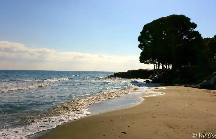 Mini Corse Santa-Maria-Poggio (Corsica)